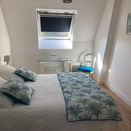 4 Places, Le Domaine De La Vallee Saint-Martin-de-Varreville