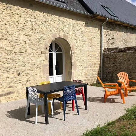 4 Places, Le Domaine De La Vallee Guest house *