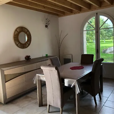 4 Places, Le Domaine De La Vallee 4*