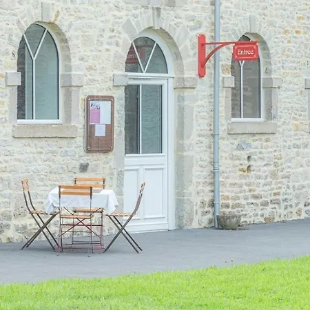 4 Places, Le Domaine De La Vallee 4*