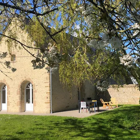 4 Places, Le Domaine De La Vallee Guest house