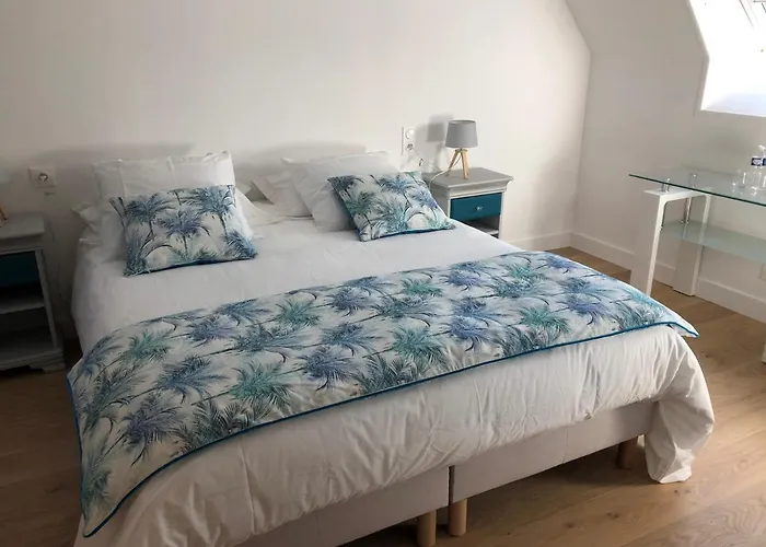 4 Places, Le Domaine De La Vallee Saint-Martin-de-Varreville