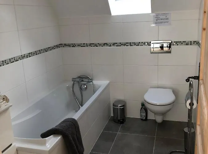 Pensjonat 4 Places, Le Domaine De La Vallee Saint-Martin-de-Varreville