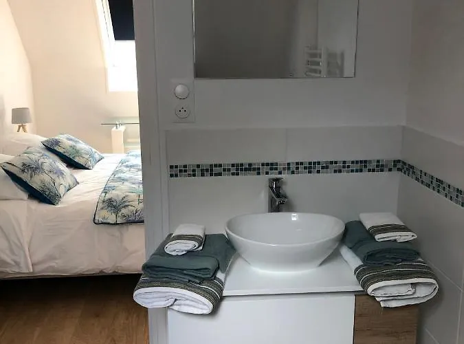 4 Places, Le Domaine De La Vallee Pensjonat 4*