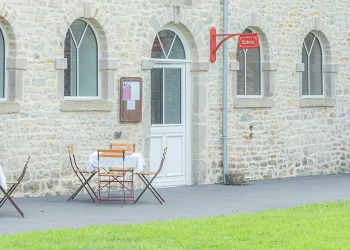 4 Places, Le Domaine De La Vallee 4*